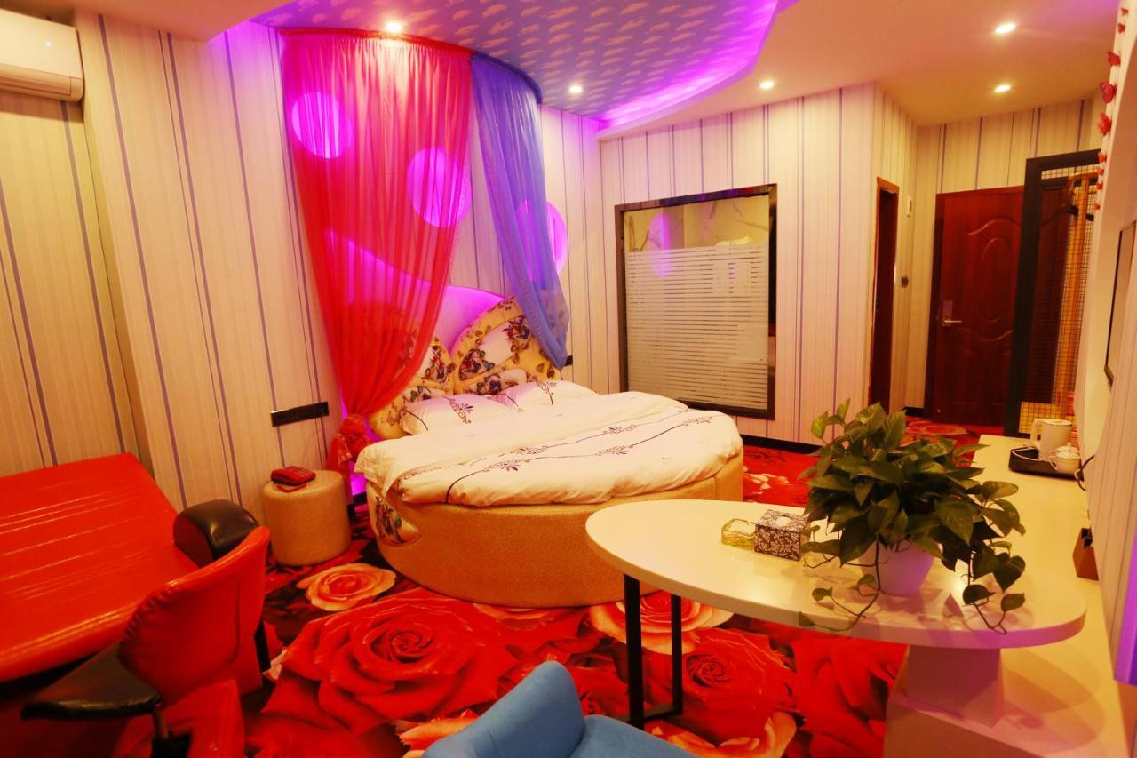 Kunming Mengda Holiday Hotel Buitenkant foto